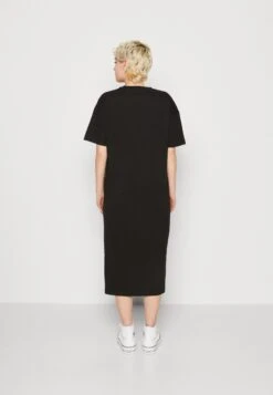 Vero Moda Vmmolly Ss Calf Noos - Jurk - Black -Vero Moda Winkel 6a24552040ee4d1ca9cc69c18a551309