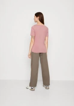 Vero Moda Vmpanda - T-Shirt Basic - Nostalgia Rose -Vero Moda Winkel 6b1d9c6c967c44f4b873c7c3e747645e