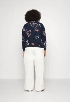 Vero Moda Curve Vmhallie- Bomberjacks - Night Sky -Vero Moda Winkel 6c090d71ed8f4cc69232532f9f454aa7