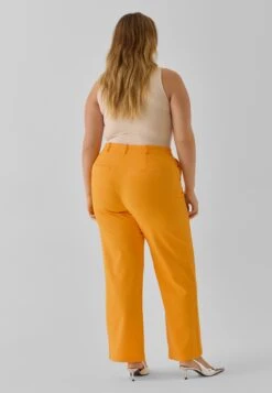 Vero Moda Curve Vmjoann Hw Pant D1 - Broek - Carrot Curl -Vero Moda Winkel 755368b8ab1c4c04b20cd40f383deca1