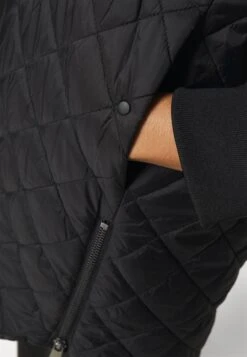 Vero Moda Curve Vmhayle Jacket - Halflange Jas - Black 11 Vero Moda Curve Vmhayle Jacket - Halflange Jas - Black -Vero Moda Winkel 782f385028ef4c678439376aadb9cd90