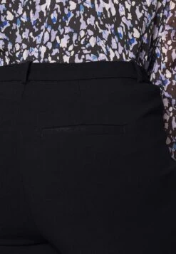 Vero Moda Curve Vmsus Straight Solid Pant - Broek - Black -Vero Moda Winkel 7a6fb2ac934348429cf54ef460b94745