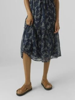 Vero Moda Vmsmilla V Neck Calf Dress - Blousejurk - Night Sky/Vega -Vero Moda Winkel 84bfa607d3da49cfacae5c6d7ab69d08