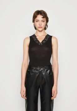 Vero Moda Vmrosa V Neck - Top - Black