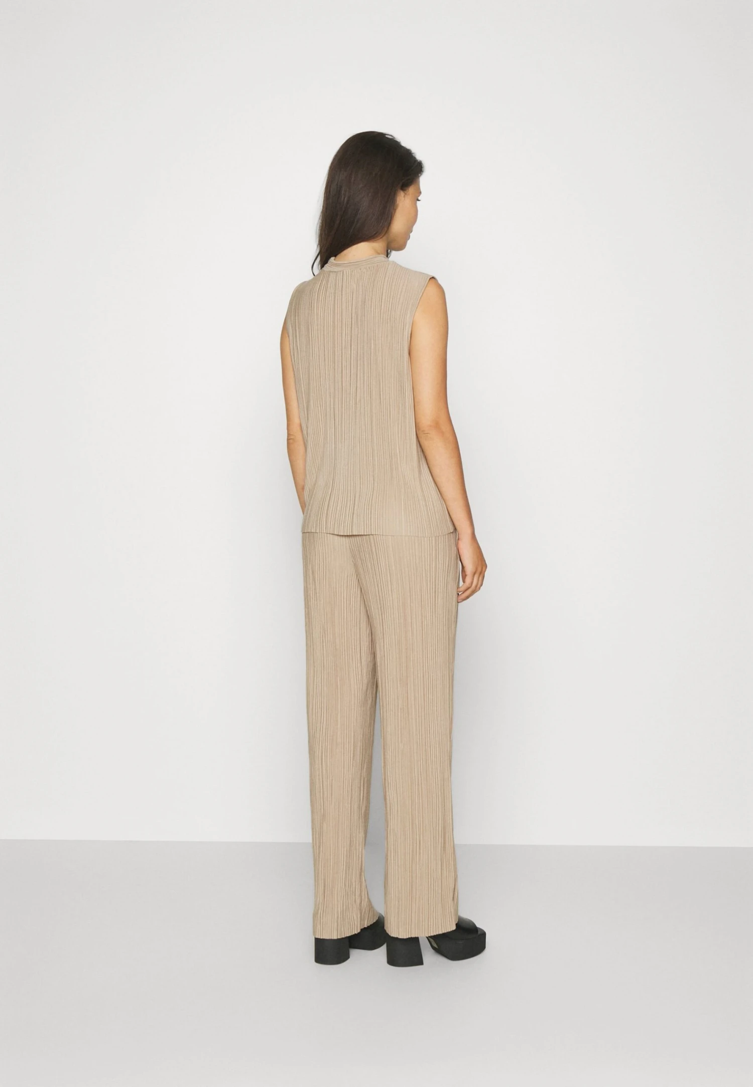 Vero Moda Petite Vmcira - Top - Silver Mink 5 Vero Moda Petite Vmcira - Top - Silver Mink - Afbeelding 3