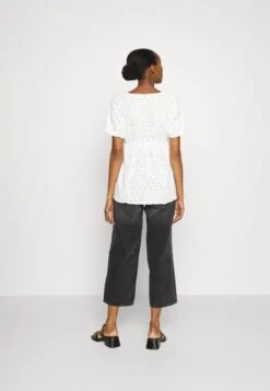Vmmmulrikke Top - T-Shirt Print - Snow White -Vero Moda Winkel 892256026b4c42a18b787e65b42537a6
