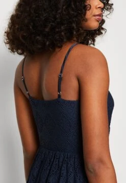 Vero Moda Vmmaya Singlet Dress - Maxi-Jurk - Navy 13 Vero Moda Vmmaya Singlet Dress - Maxi-Jurk - Navy -Vero Moda Winkel 8d4293b0ba7547cb9dad55d0c2e4ede0