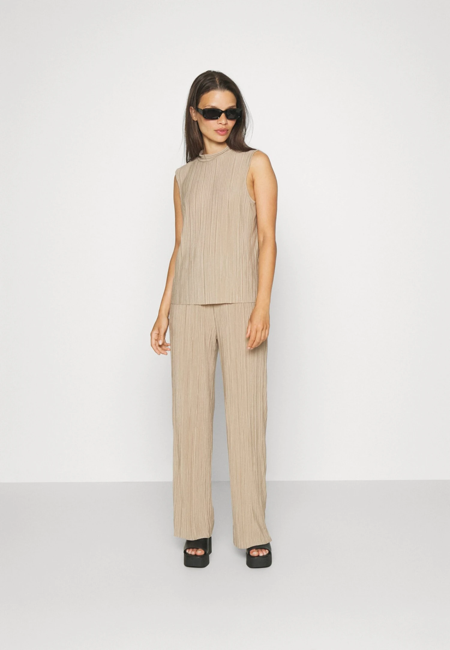 Vero Moda Petite Vmcira - Top - Silver Mink 4 Vero Moda Petite Vmcira - Top - Silver Mink - Afbeelding 2