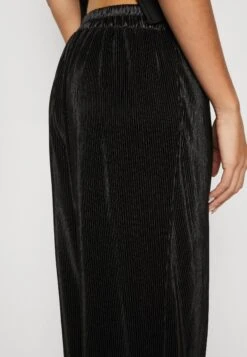 Vero Moda Vmavi Plisse Pant- Broek - Black 11 Vero Moda Vmavi Plisse Pant- Broek - Black -Vero Moda Winkel 91414a5ac15a4dde85f8b7a3f999cee1