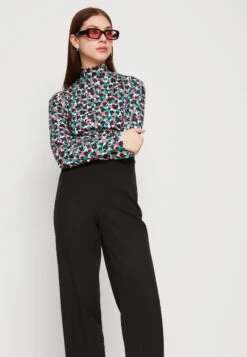 Vero Moda Vmhalmia Wide Solid Pant - Broek - Black -Vero Moda Winkel 930b564521e14149b2cc94ebbe6f4ff7
