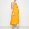 Nia Singlet Dress - Jerseyjurk - Radiant Yellow -Vero Moda Winkel 939efd88fa294246bfebb55485a719c9