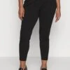 Vero Moda Curve Vmbailey Paperbag Belt Ankle - Broek - Black -Vero Moda Winkel 9435579eba5d4039a7374439ec16eb18