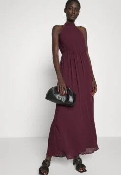 Vero Moda Tall Vmmia Maxi Dress - Galajurk - Winetasting -Vero Moda Winkel 94fa751c44274133853d5739a69f65db
