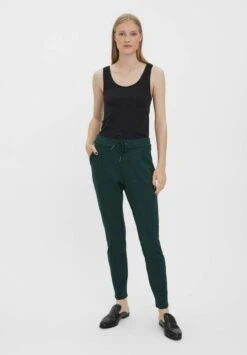 Vero Moda Vmeva Low Waist- Trainingsbroek - Pine Grove -Vero Moda Winkel 95f086f369324e94af461f0cd27c89ad