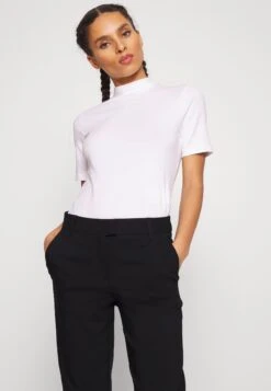 Vero Moda Petite Vmmille Slim Pant- Broek - Black 11 Vero Moda Petite Vmmille Slim Pant- Broek - Black -Vero Moda Winkel 9ab21a8d81e3465dba2166213d461cd5