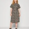 Vero Moda Curve Vmbumpy Shirt Dress Curve- Blousejurk - Oatmeal -Vero Moda Winkel 9cd5ad5eef0b4883827b8b5249703b81