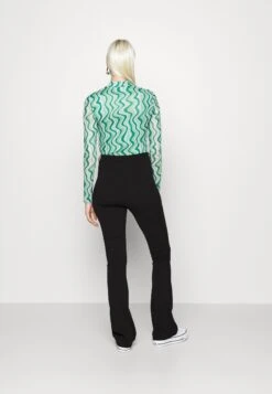 Vero Moda Tall Vmamira Flared Pant- Broek - Black -Vero Moda Winkel a2757f351c05430ba3b8e6091f8f9e64