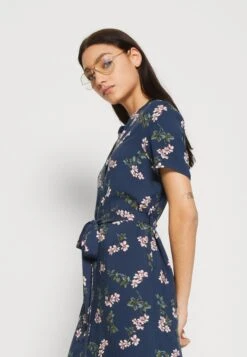 Vero Moda Vmvica S/S Ga Wvn Noos - Blousejurk - Navy/Nellie 11 Vero Moda Vmvica S/S Ga Wvn Noos - Blousejurk - Navy/Nellie -Vero Moda Winkel a2adb36699114ce3b510f8fed8695209