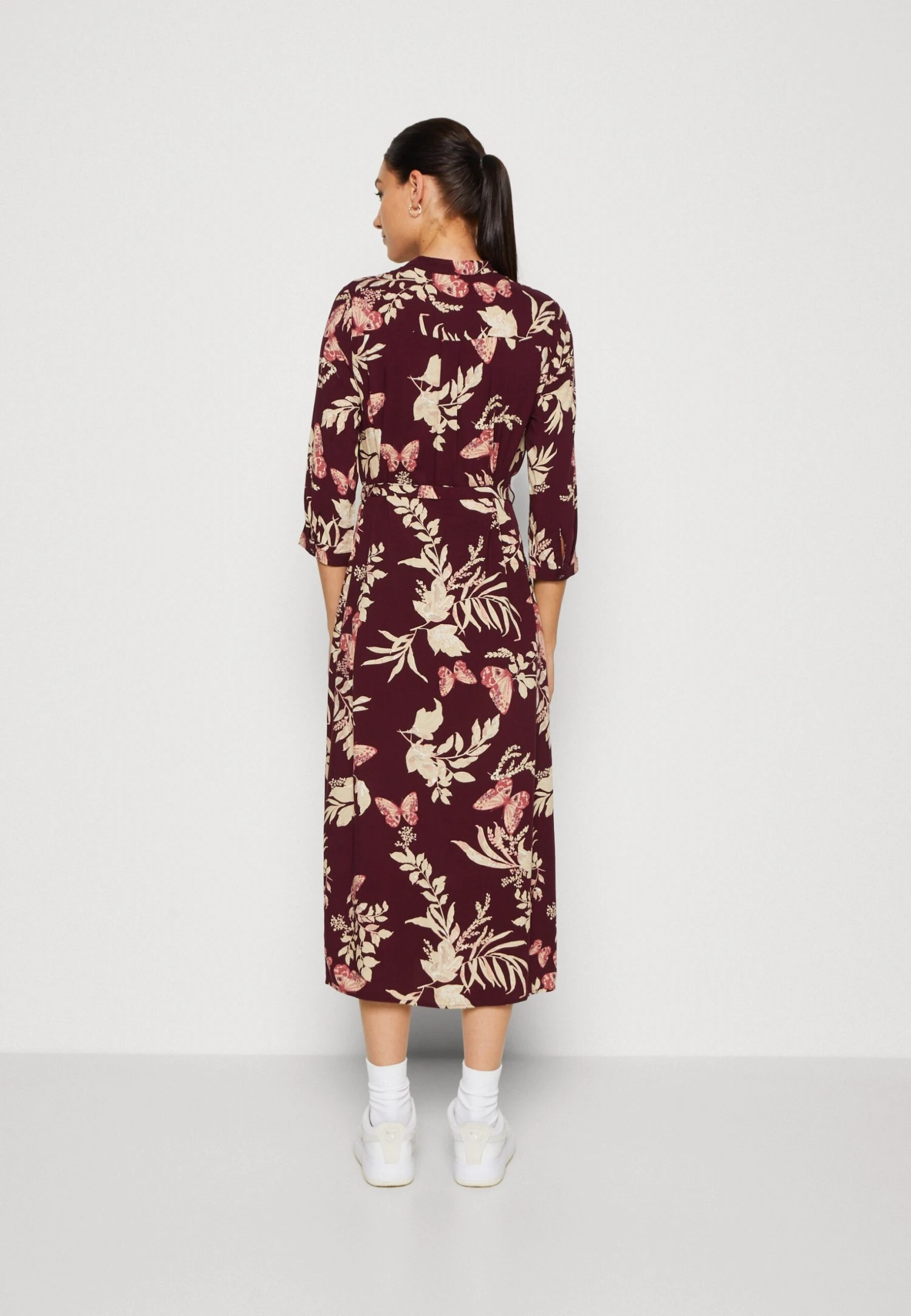 Vero Moda Vmeasy 3/4 Long Shirt Dress - Blousejurk - Winetasting 5 Vero Moda Vmeasy 3/4 Long Shirt Dress - Blousejurk - Winetasting - Afbeelding 3