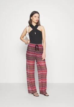 Vero Moda Petite Vmdicte Wide Pant- Broek - Bon Bon/Navy/Now 9 Vero Moda Petite Vmdicte Wide Pant- Broek - Bon Bon/Navy/Now -Vero Moda Winkel a716e2d851d04dd6889685685c1904b2