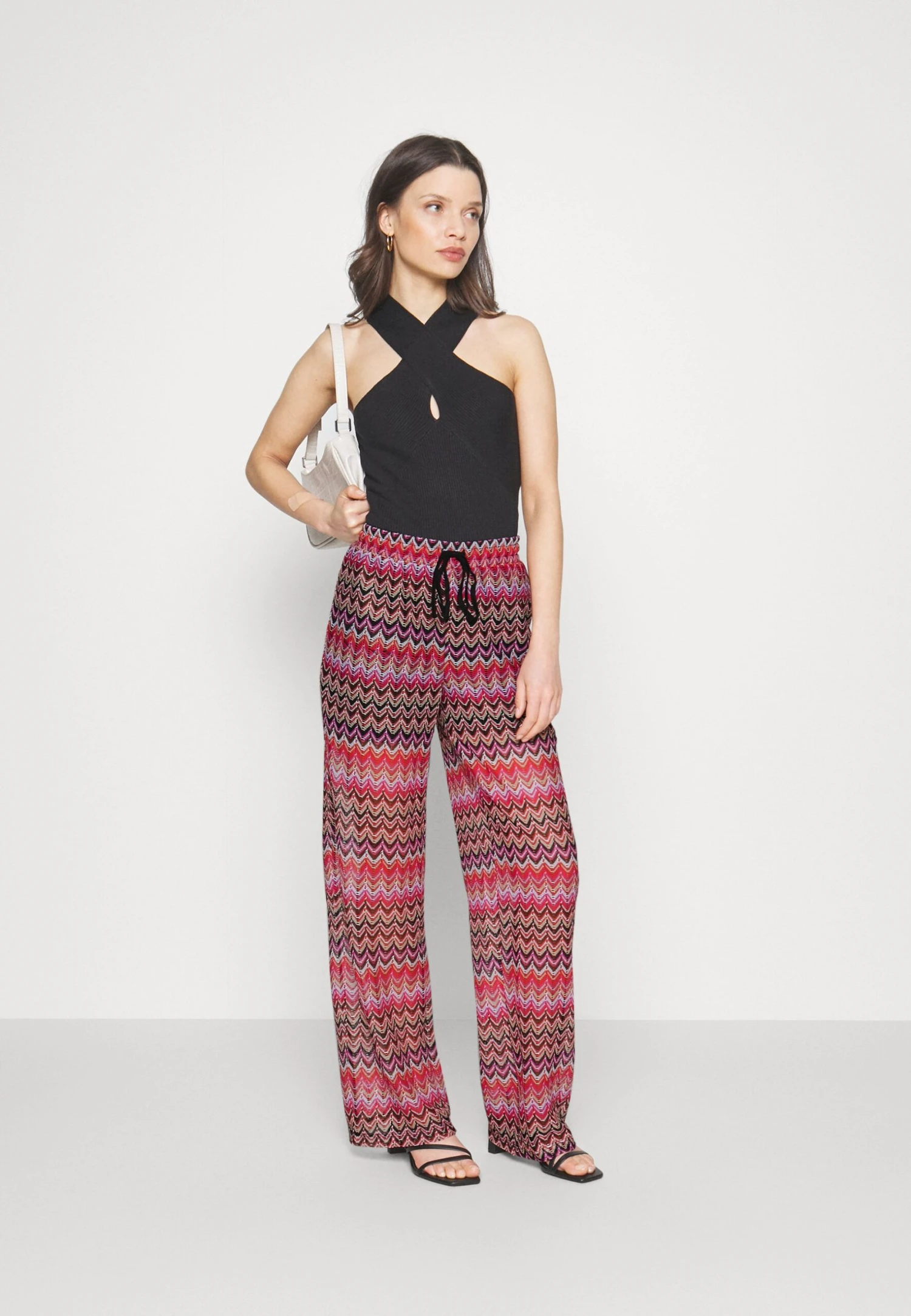 Vero Moda Petite Vmdicte Wide Pant- Broek - Bon Bon/Navy/Now 4 Vero Moda Petite Vmdicte Wide Pant- Broek - Bon Bon/Navy/Now - Afbeelding 2
