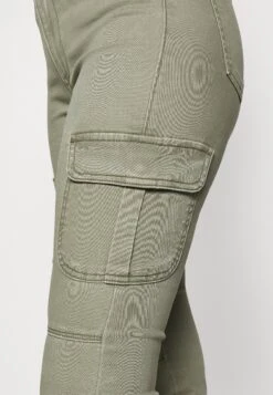 Vero Moda Tall Vmivy Ankle Pants - Cargobroek - Ivy Green -Vero Moda Winkel a9233348eda74e3490d44191bccac9fc