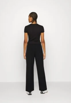 Vero Moda Vmsasie Wide Pant - Broek - Black -Vero Moda Winkel a963f274c56e4363ab8724b4f5afcd29