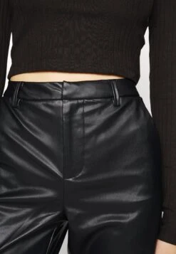 Vero Moda Vmzamiraolympia Straight Pant - Broek - Black -Vero Moda Winkel aa277c1ff10244e9ad0772f2a8ef98a3