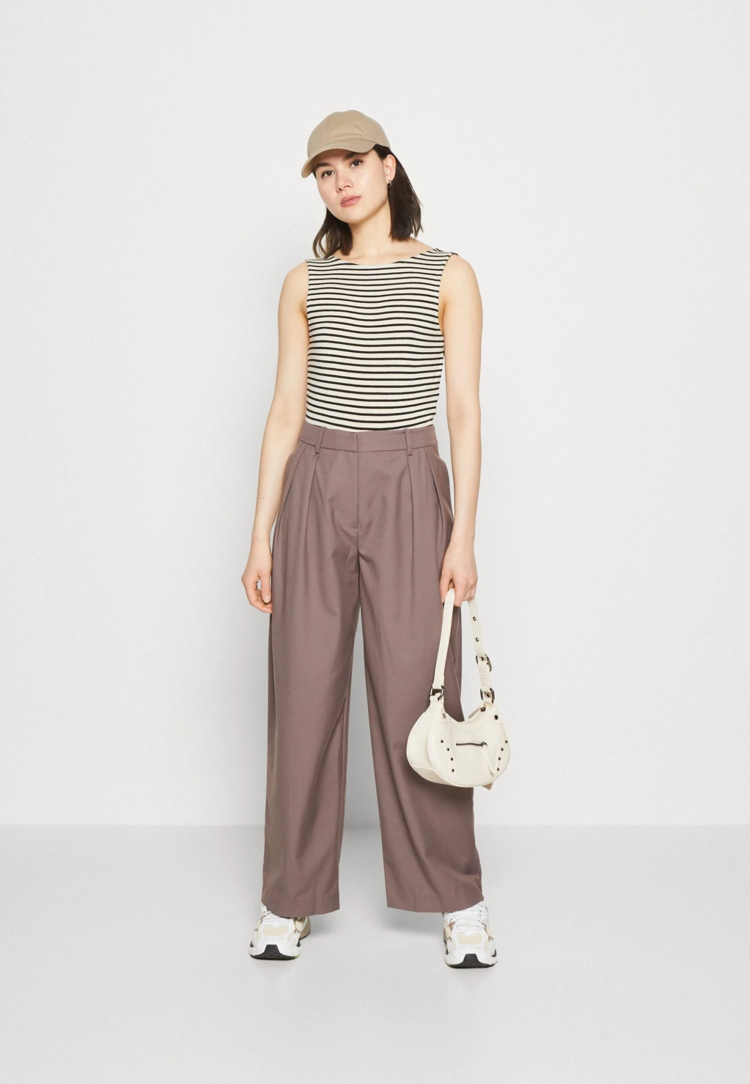 Vmfiona O Neck Body - Top - Off-White 3 Vmfiona O Neck Body - Top - Off-White - Afbeelding 2