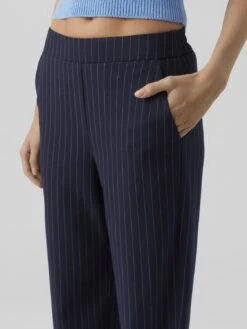 Vero Moda Vmliscookie Wide Pinstripe Pant - Broek - Navy Blazer/Birch -Vero Moda Winkel ae393989ce7541aab9e766dda5a6fb4e