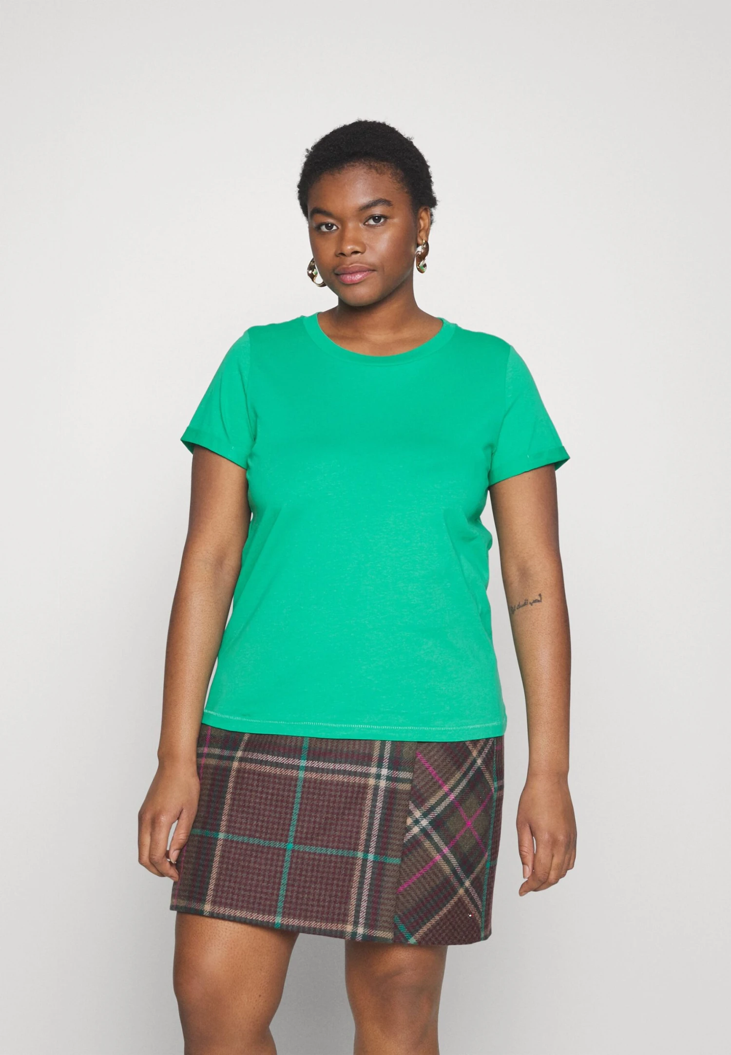Vero Moda Curve Vmpaula - T-Shirt Basic - Holly Green 3 Vero Moda Curve Vmpaula - T-Shirt Basic - Holly Green