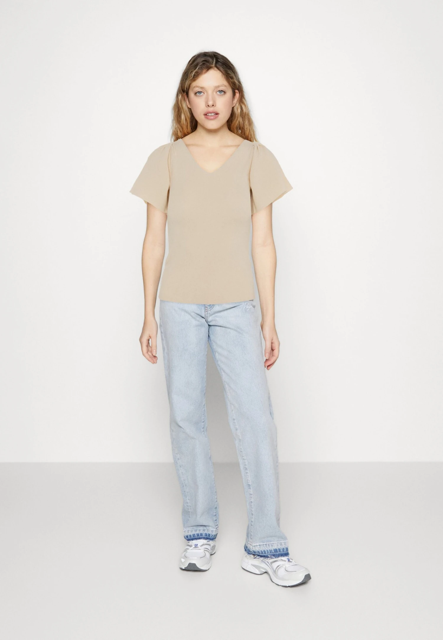 Vero Moda Vmginny V Neck - T-Shirt Basic - Eggnog 4 Vero Moda Vmginny V Neck - T-Shirt Basic - Eggnog - Afbeelding 2