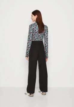 Vero Moda Vmhalmia Wide Solid Pant - Broek - Black -Vero Moda Winkel af6fdea991084bd693830d45ff720cdc