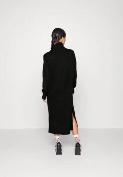 Vero Moda Petite Vmnewwind Highneck Dress - Gebreide Jurk - Black 10 Vero Moda Petite Vmnewwind Highneck Dress - Gebreide Jurk - Black -Vero Moda Winkel b0810bfebd9c4fb2b44a144dfd7fbc77
