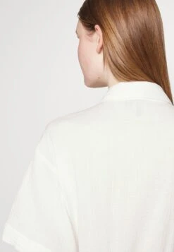 Vero Moda Vmnatali Nia 2/4 CalfWvn - Blousejurk - Snow White 15 Vero Moda Vmnatali Nia 2/4 CalfWvn - Blousejurk - Snow White -Vero Moda Winkel b2d5b503180d463f98af5c5218533f10