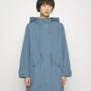 Vero Moda Petite Vmeverly Coat - Parka - China Blue 1 Vero Moda Petite Vmeverly Coat - Parka - China Blue -Vero Moda Winkel b6b9be7612594edcb1c2def871784ed0