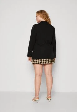 Vero Moda Curve Vmtakialis Solid- Blazer - Black -Vero Moda Winkel b963de0dd19b45fbb05957afc28c24a3