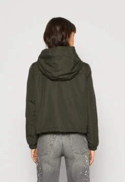 Vero Moda Vmzoa Padded Short - Jas - Peat 10 Vero Moda Vmzoa Padded Short - Jas - Peat -Vero Moda Winkel c06566ad20e24cd98313c5ac343c9e4d