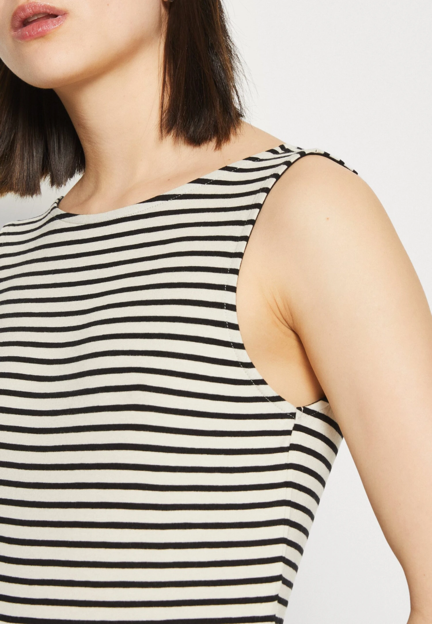 Vmfiona O Neck Body - Top - Off-White 7 Vmfiona O Neck Body - Top - Off-White - Afbeelding 6