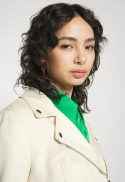 Vero Moda Petite Vmjose Short Jacket - Imitatieleren Jas - Birch 11 Vero Moda Petite Vmjose Short Jacket - Imitatieleren Jas - Birch -Vero Moda Winkel c22b82b0731b45e795da03c4d2ca9be6