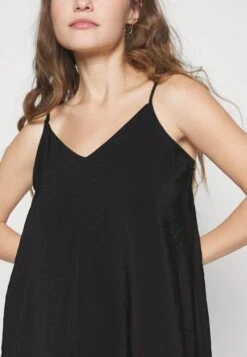 Vero Moda Petite Vmqueeny Calf Singlet Dress- Jurk - Black -Vero Moda Winkel c429a194e8754f68b8669ea9f5026c0c