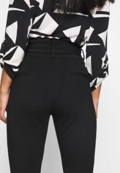 Vero Moda Petite Vmeva Paperbag - Broek - Black 11 Vero Moda Petite Vmeva Paperbag - Broek - Black -Vero Moda Winkel c4544ec8761047d1968ec0fb8e0d9b34