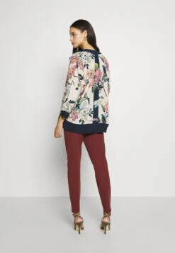 Vero Moda HrPaperbag Ga Noos - Broek - Sable -Vero Moda Winkel c533ae63b4234109811faa393135dca7