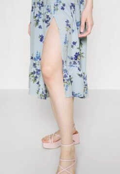 Vero Moda Petite Vmluca Calf Smock Dress - Jurk - Skyway -Vero Moda Winkel c69781e8cb45414b8a7e282327238ff8