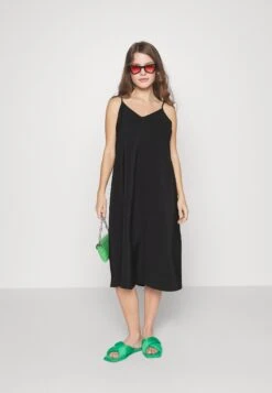 Vero Moda Petite Vmqueeny Calf Singlet Dress- Jurk - Black -Vero Moda Winkel c83f69617b57490ea22653e295fcf377
