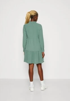 Vero Moda Vminge Knee Dress - Blousejurk - Dark Forest -Vero Moda Winkel ca15be1f67314ca6a31370b1d62878bc