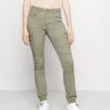 Vero Moda Tall Vmivy Ankle Pants - Cargobroek - Ivy Green 1 Vero Moda Tall Vmivy Ankle Pants - Cargobroek - Ivy Green -Vero Moda Winkel cb96f545300344848c296825d15f7a39