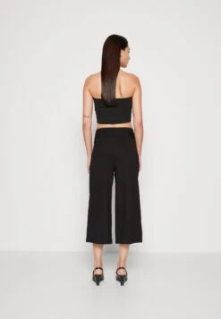 Vero Moda Vmbailey Paperbag Wide Belt Culotte - Broek - Black -Vero Moda Winkel cd46fef97030444294e4d86dcda4117d
