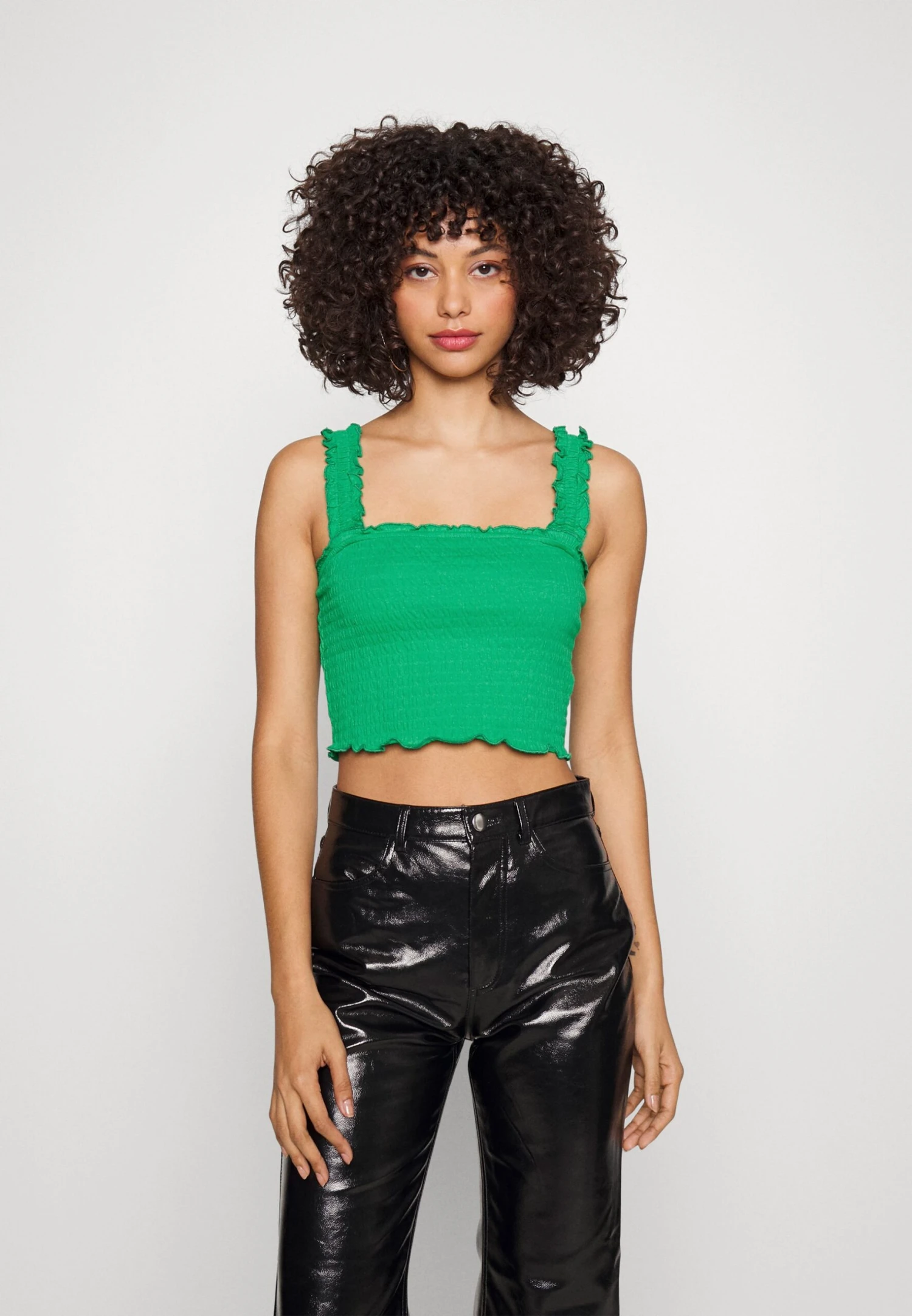 Vero Moda Vmmedosiabel Crop - Top - Bright Green 3 Vero Moda Vmmedosiabel Crop - Top - Bright Green