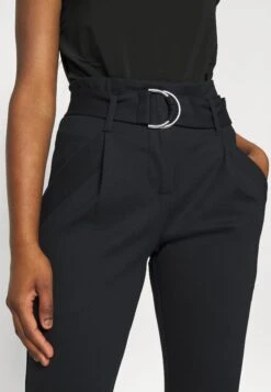 Vero Moda Petite Vmbailey Paperbag Belt Pants - Broek - Black -Vero Moda Winkel cfd70c1696c249ba9ecc0640e1b5aefb
